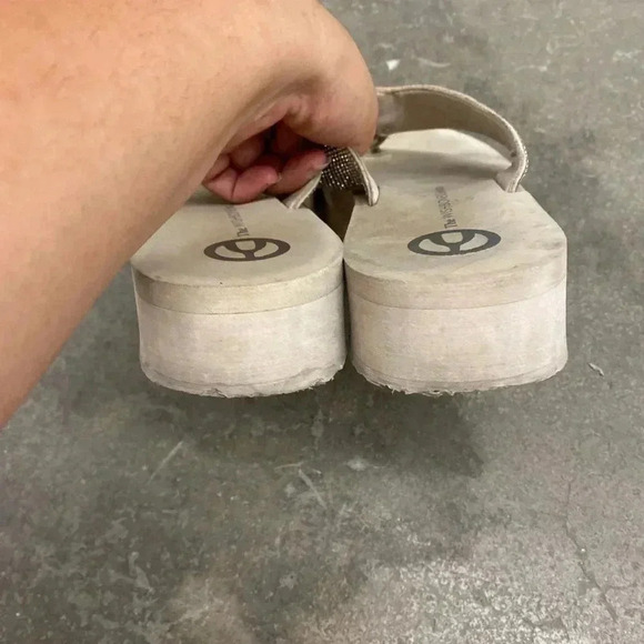 Wishbone rhinestones flip flop - Picture 4 of 8